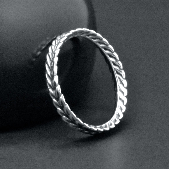 925 Sterling Silver Stackable Dainty Small Wheat Leaf Wave Band Ring