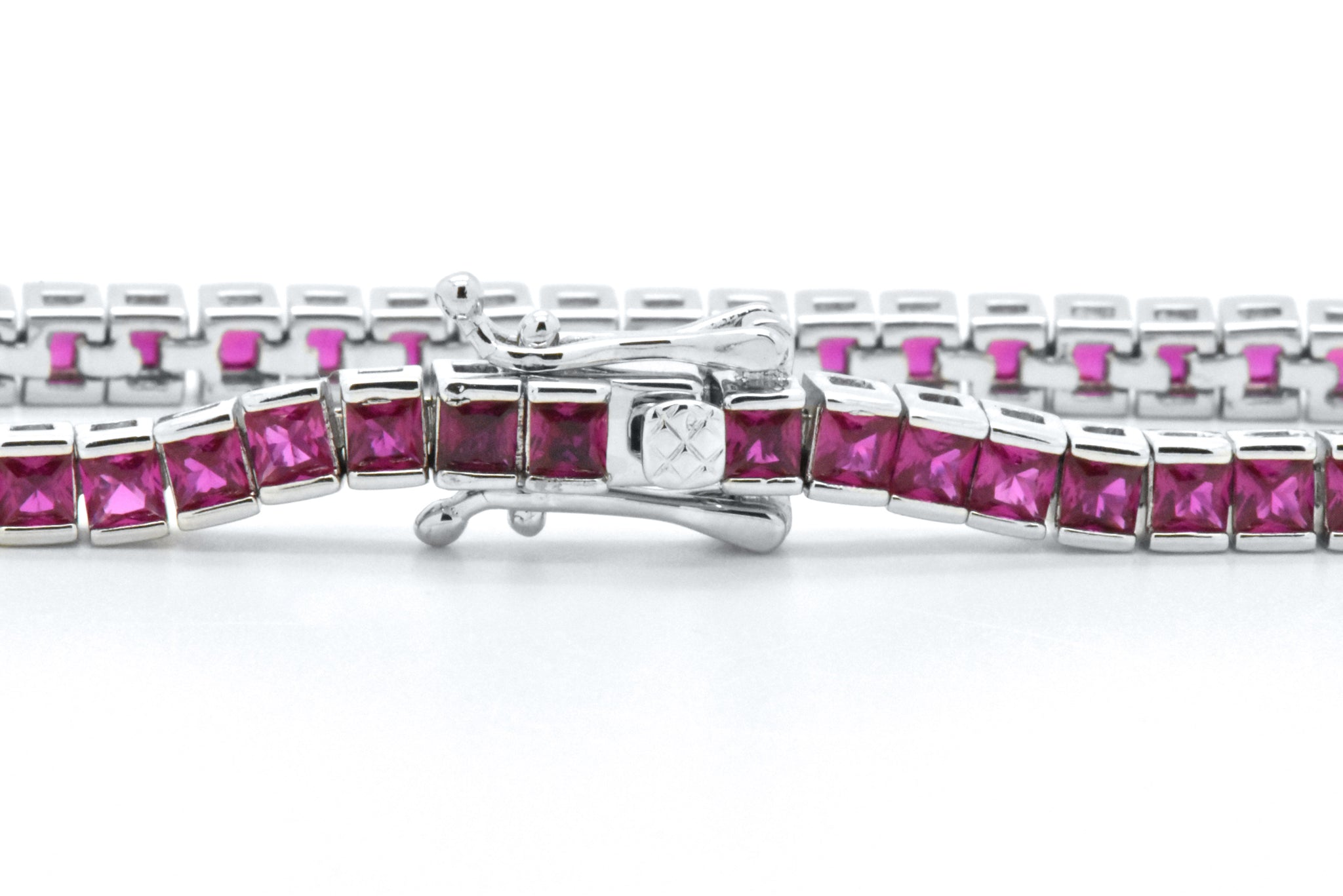 925 Sterling Silver Platinum Finish Women Vivid Magenta Pink Princess Cut Bezel Set September Flawless Clarity Sim Sapphire newest Tennis Bracelet